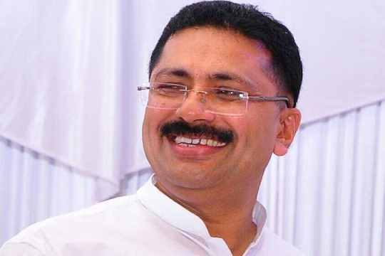  സ്വർണ്ണക്കടത്തിനെതിരെ പാണക്കാട് സാദിഖലി ശിഹാബ് തങ്ങൾ മതവിധി(ഫത്വ) പുറപ്പെടുവിക്കണമെന്ന് കെ ടി ജലീൽ.
