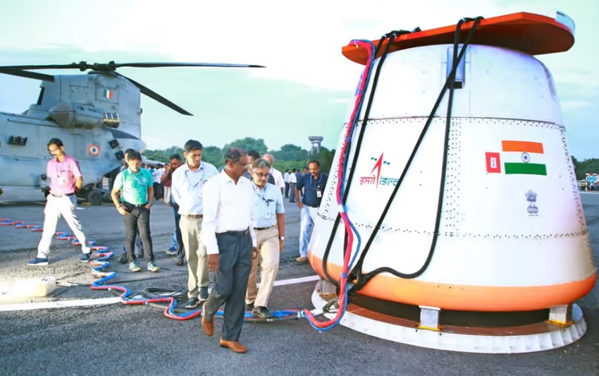  ഗഗൻയാൻ: പാരച്യൂട്ട് സിസ്റ്റത്തിന്റെ ആദ്യ എയർ-ഡ്രോപ്പ് പരീക്ഷണം വിജയം, അഭിമാനമായി ഐഎസ്ആർഒ