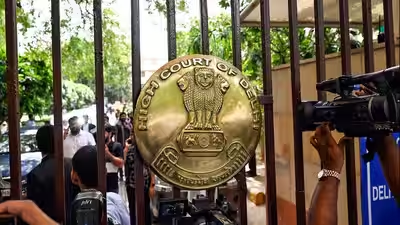 മൊബൈല്‍ ഫോണും മൈക്കുമായി നടക്കുന്നവരെല്ലാം മാധ്യമ പ്രവർത്തകരല്ല: ഡല്‍ഹി ഹൈക്കോടതി