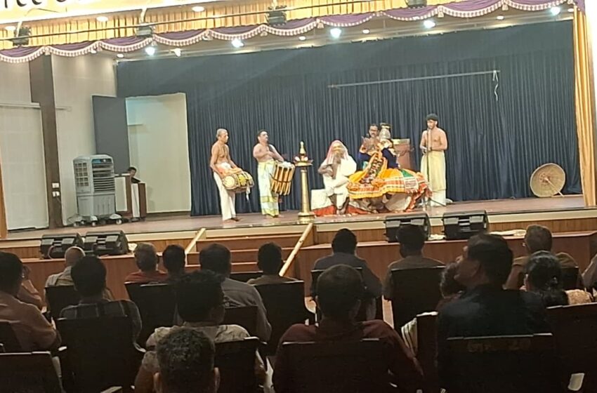  ഗുരുവായൂർ ഓഡിറ്റോറിയം വാടക വർധനവ്: ദേവസ്വത്തിനെതിരെ സോഷ്യൽ മീഡിയയിൽ ഭക്തരുടെ പ്രതിഷേധം പുകയുന്നു