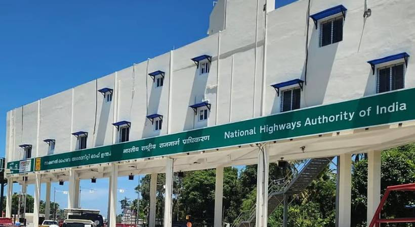  നാട്ടിക ടോൾ പ്ലാസയിലെ ടോൾ പിരിവ് വീണ്ടും നിർത്തിവച്ചു; വിദഗ്ധ സമിതി പരിശോധനയ്ക്ക് ശേഷം അന്തിമ തീരുമാനം